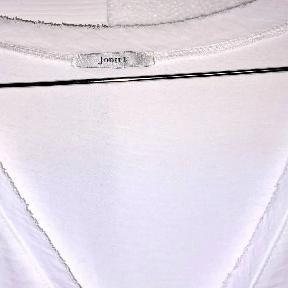 Jodifl Womens Top Sz L V Neck Sleeveless White Lightweight Relaxed Casual Preppy - Picture 4 of 8